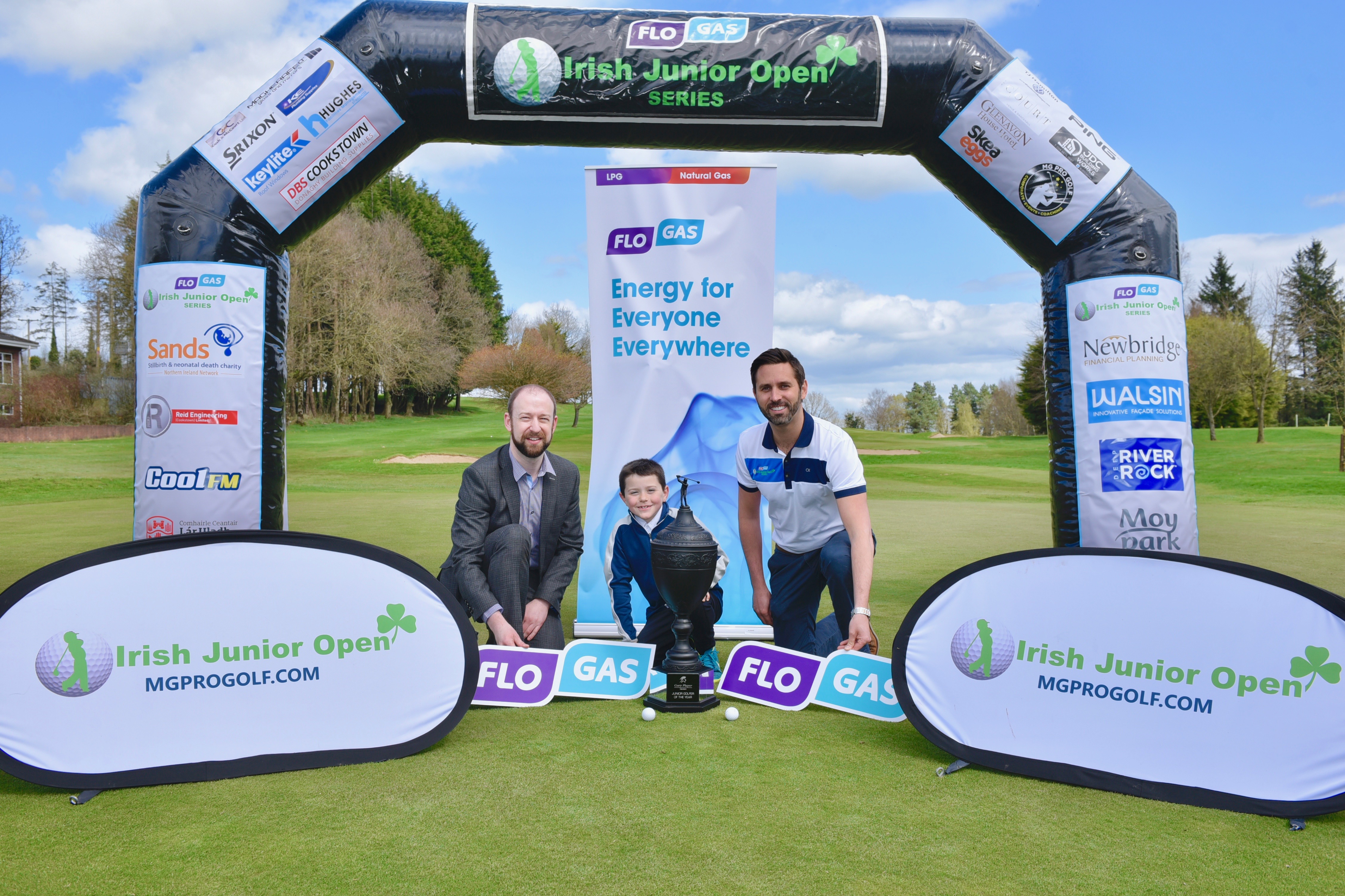 L to R: Paul Ruegg, senior marketing executive, Flogas and Michael Gallagher, founder with Ollie McEvoy (7) from Ballycastle Golf Club, the 2017 winner and recipient of the Gary Player Trophy at the launch of the 2018 Flogas Irish Junior Open Series.